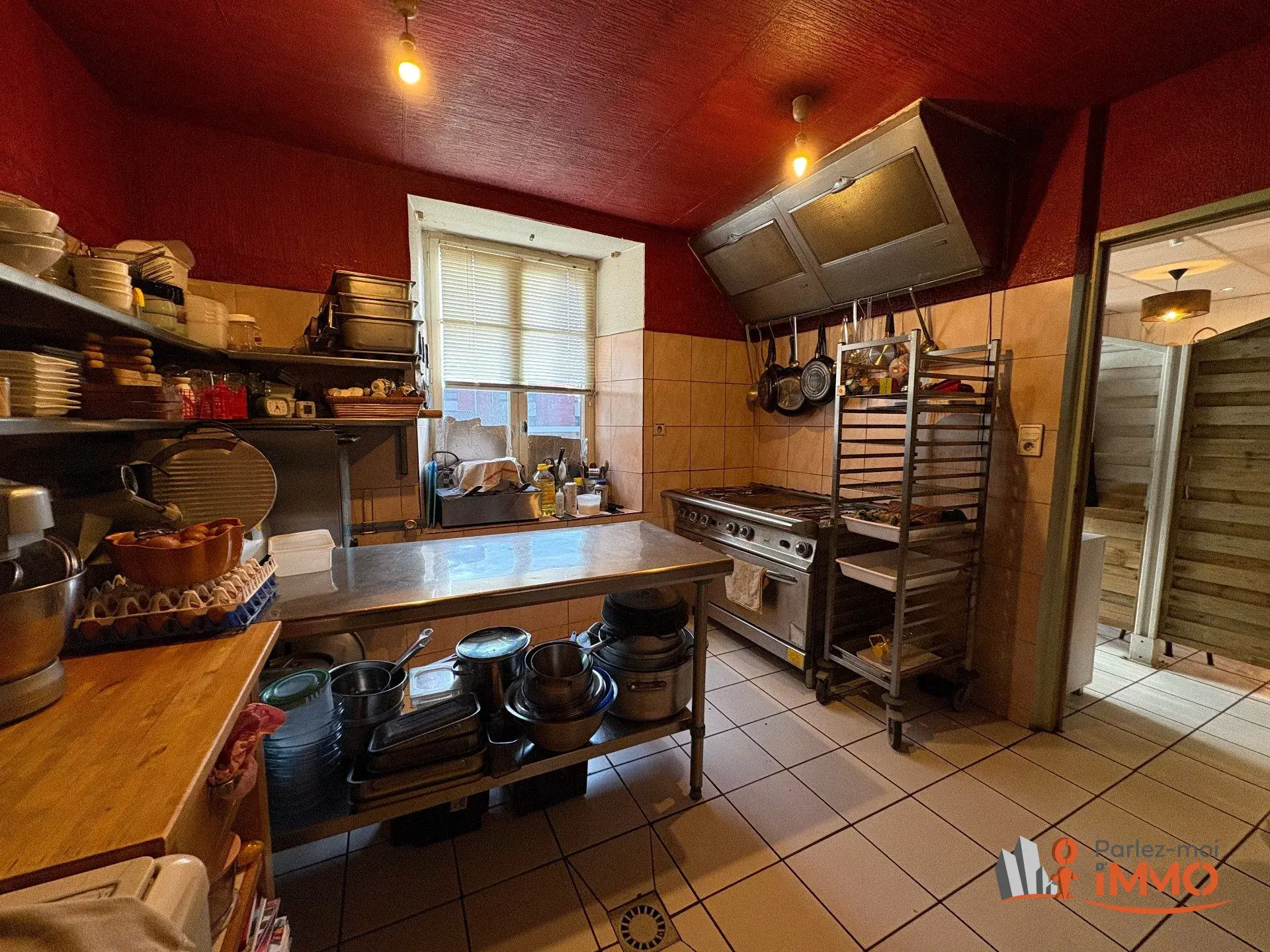 Fonds de commerce bar-restaurant à vendre à Usson-en-Forez 