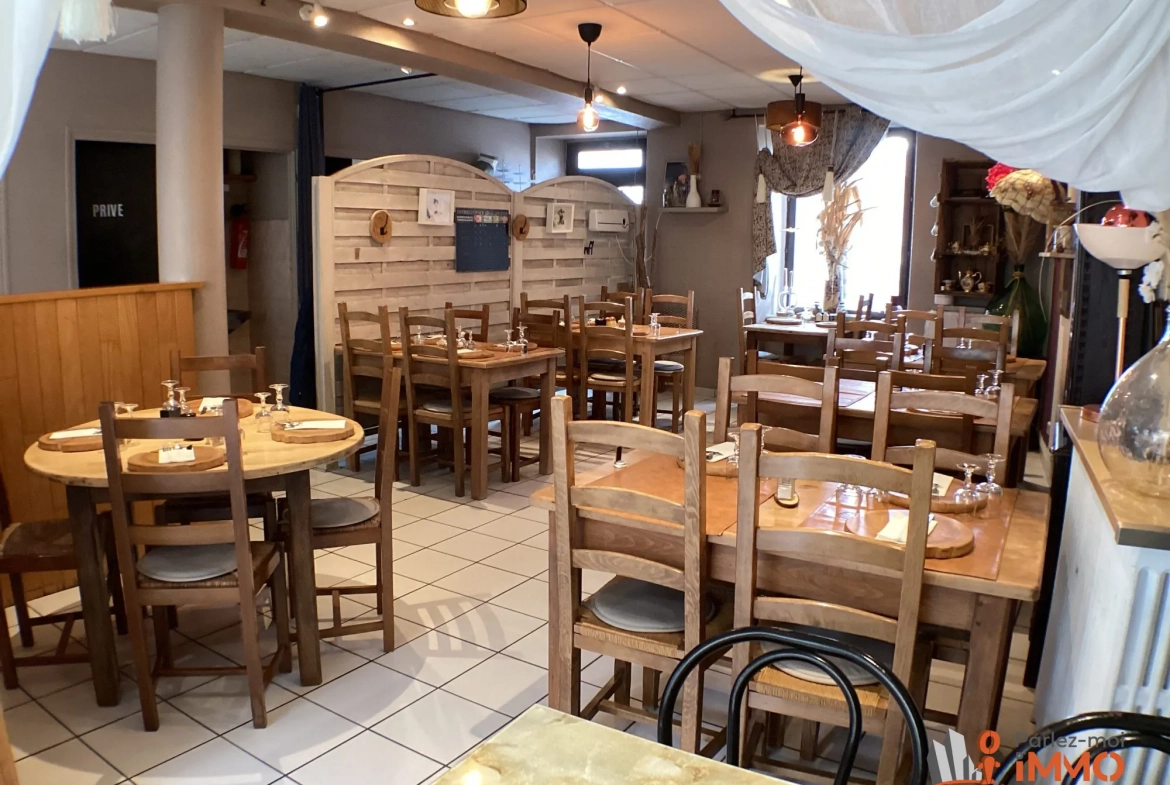 Fonds de commerce bar-restaurant à vendre à Usson-en-Forez 