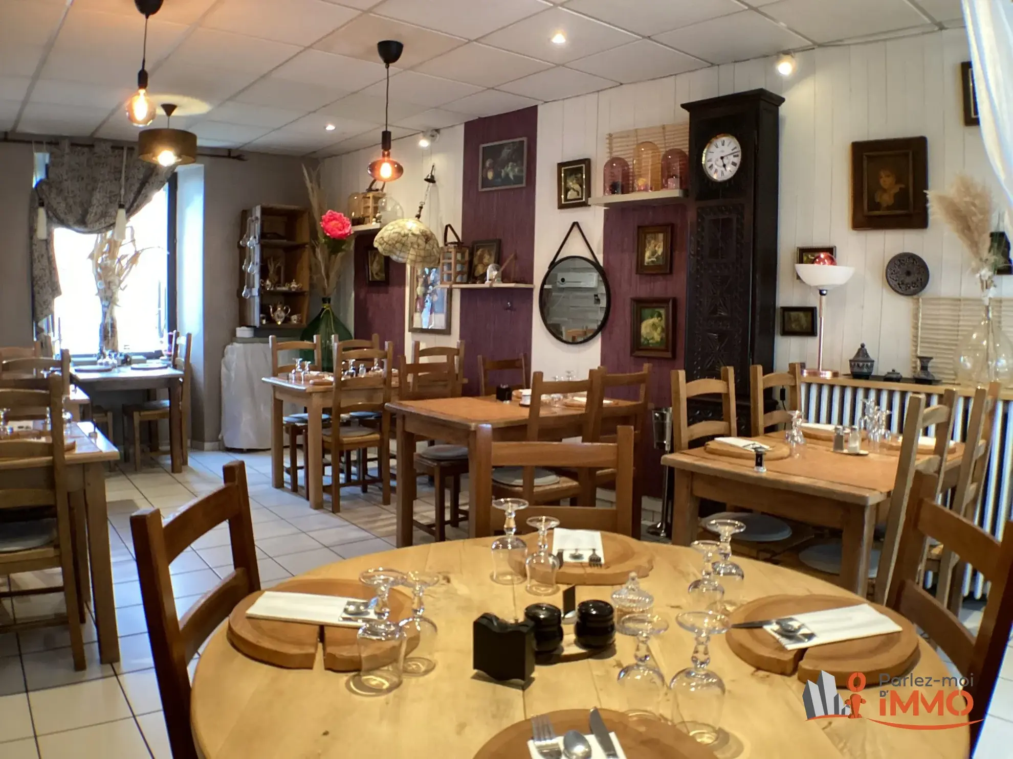 Fonds de commerce bar-restaurant à vendre à Usson-en-Forez 