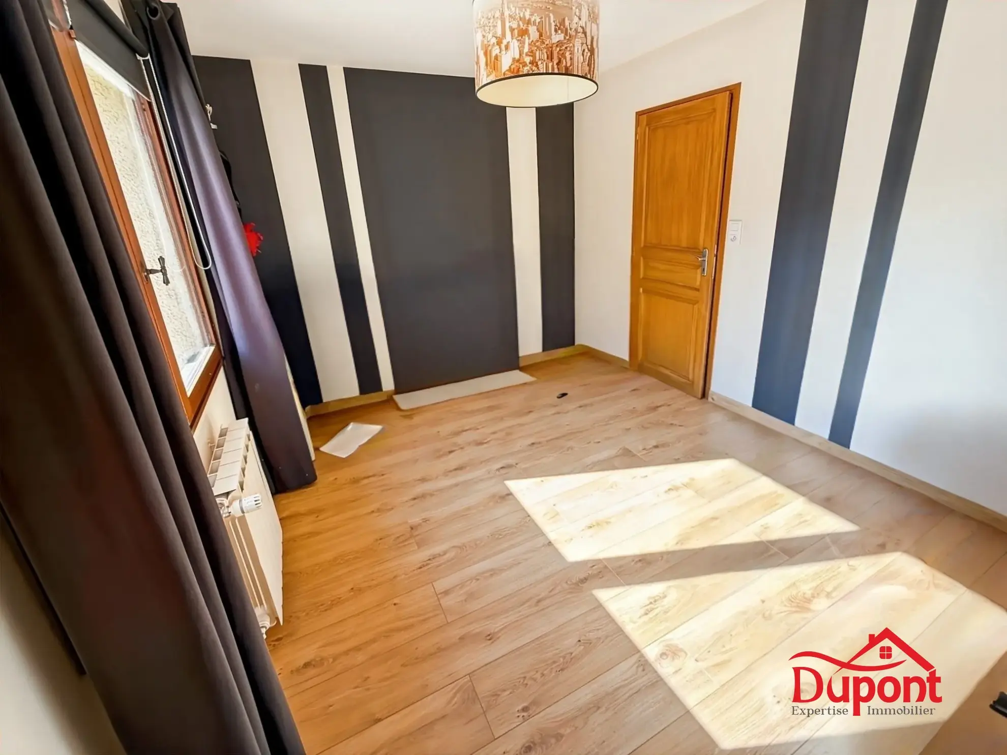 Maison de plain-pied avec grand jardin près de Valenciennes à vendre 