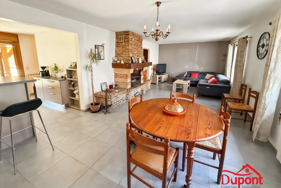 Maison de plain-pied avec grand jardin près de Valenciennes à vendre 