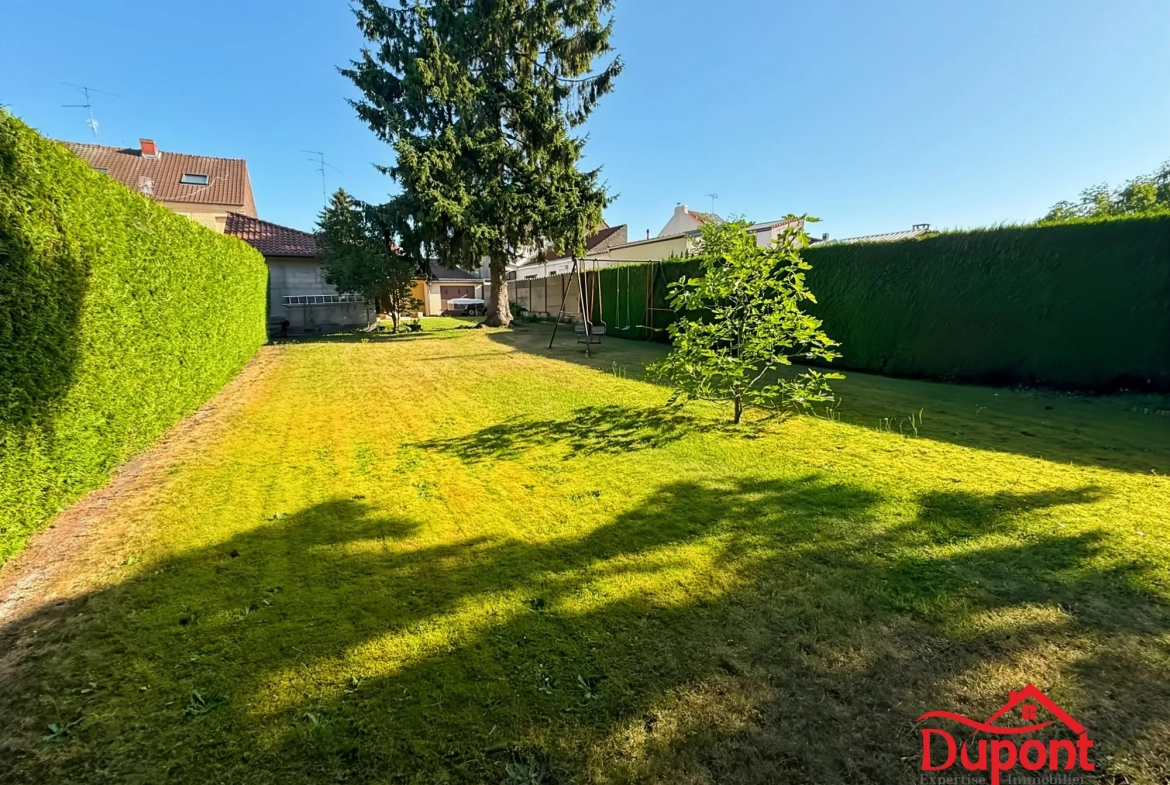 Maison de plain-pied avec grand jardin près de Valenciennes à vendre 