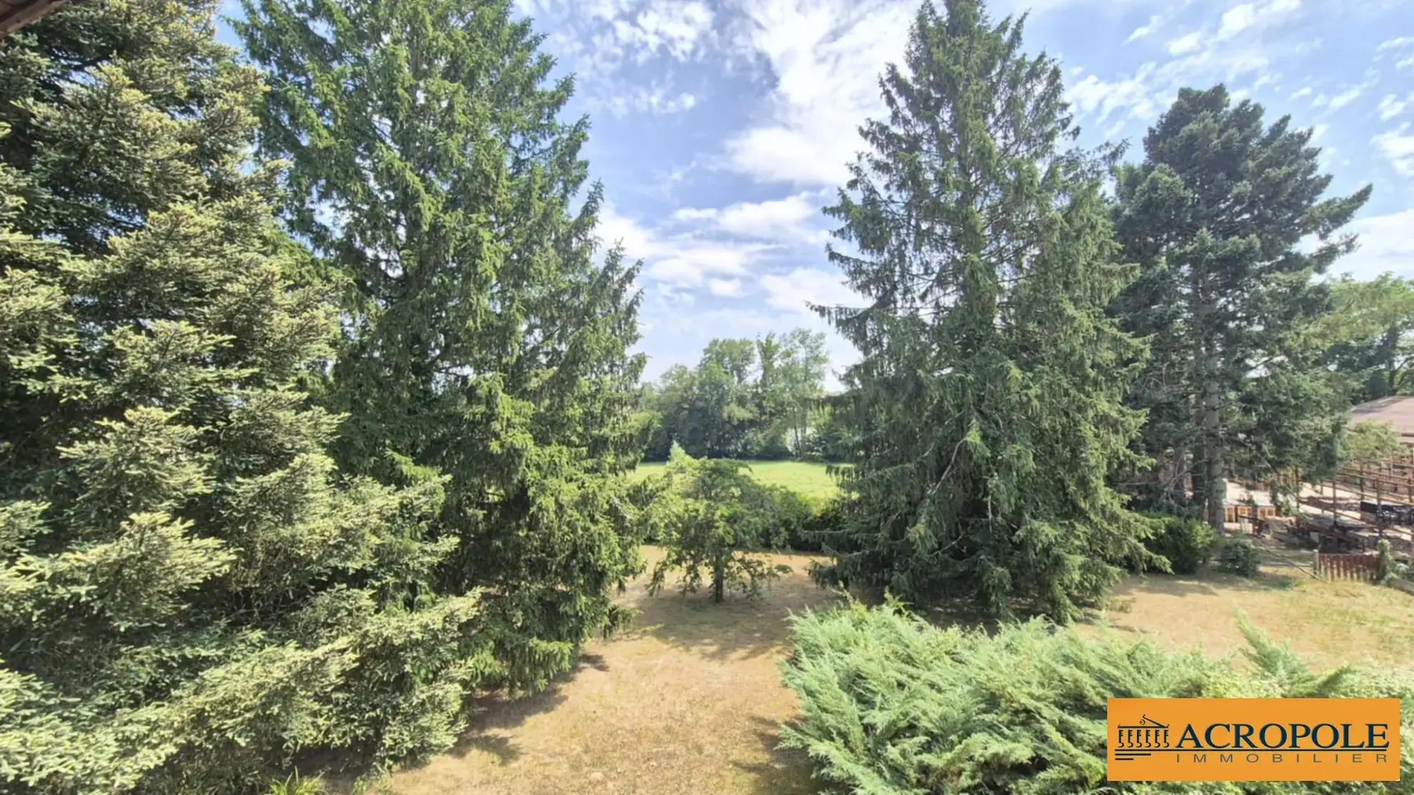 Maison familiale de 184 m² avec vue sur étang à Coullons 