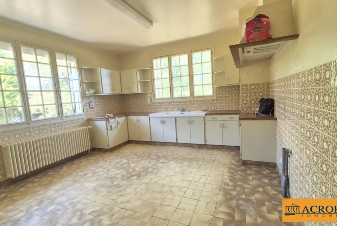Maison familiale de 184 m² avec vue sur étang à Coullons 