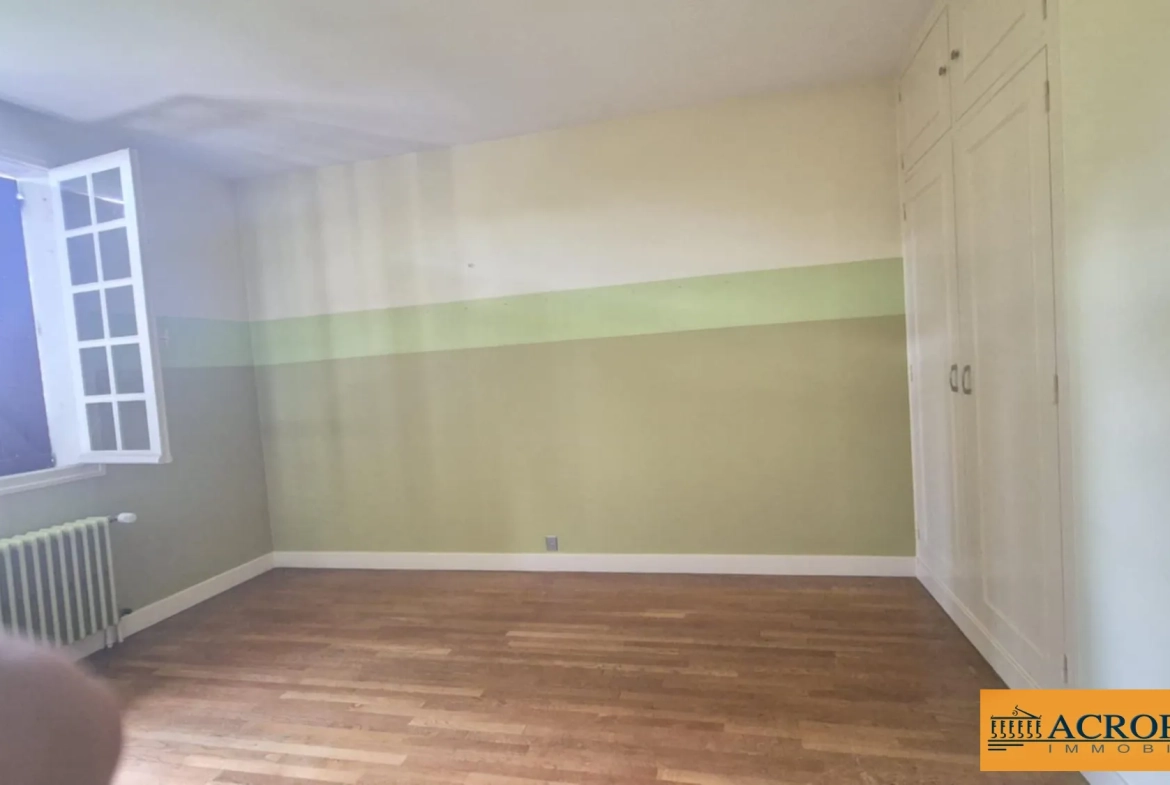 Maison familiale de 184 m² avec vue sur étang à Coullons 
