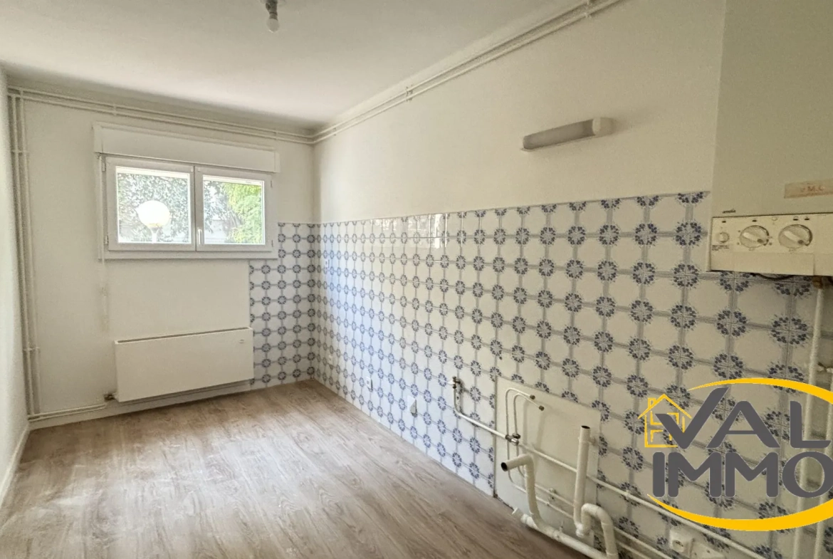 Appartement 2 pièces à Toulouse, Quartier Barrière de Paris avec parking et cave 
