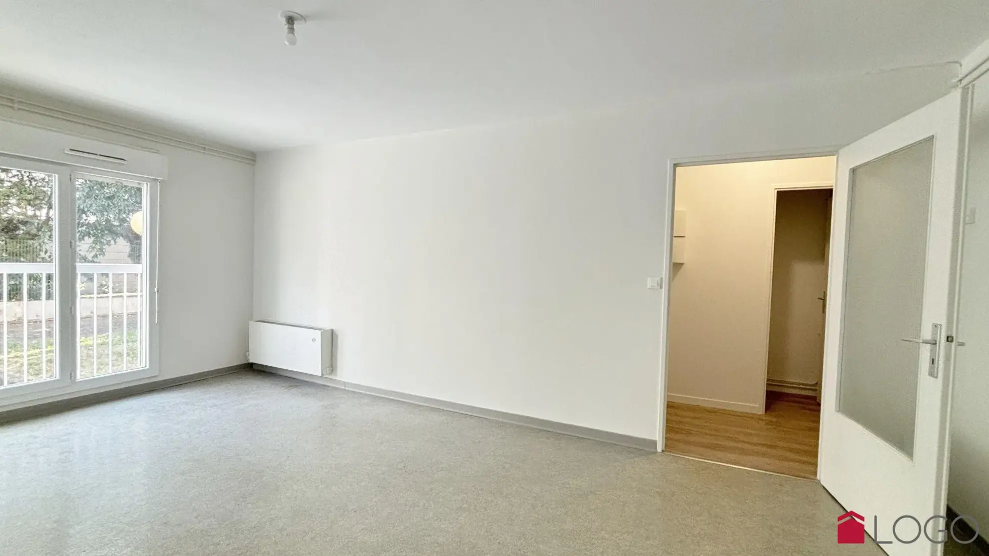 Appartement 2 pièces à Toulouse, Quartier Barrière de Paris avec parking et cave 