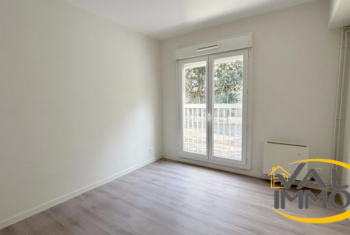 Appartement 2 pièces à Toulouse, Quartier Barrière de Paris avec parking et cave 