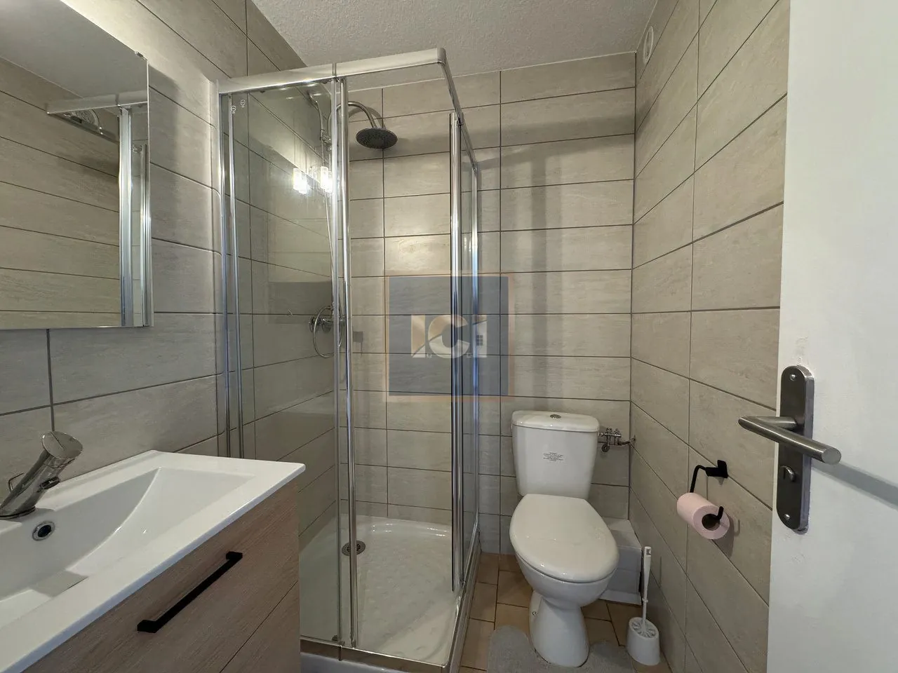 Appartement lumineux de 24,89 m² avec terrasse et parking à Sainte-Maxime 