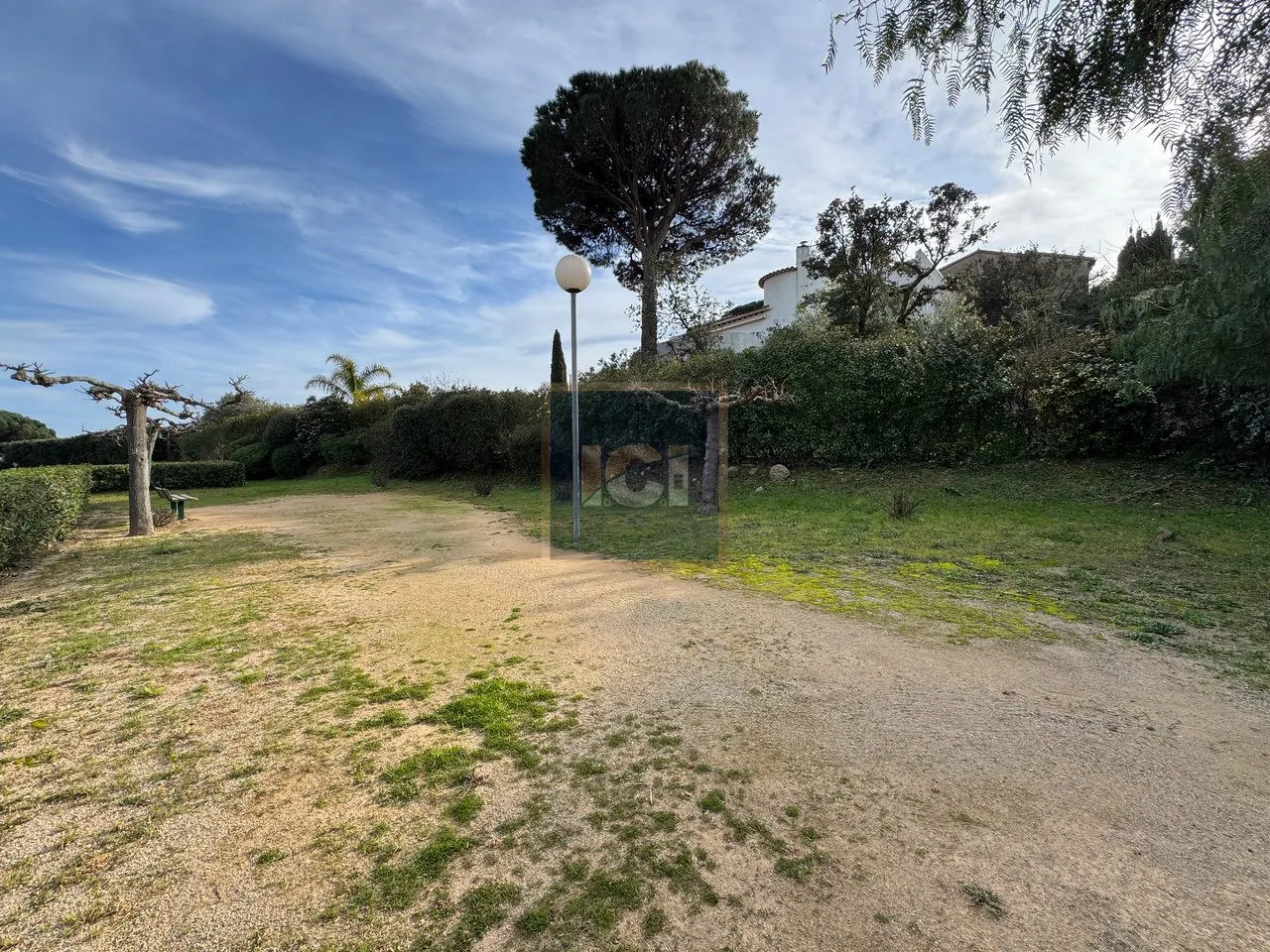 Appartement lumineux de 24,89 m² avec terrasse et parking à Sainte-Maxime 