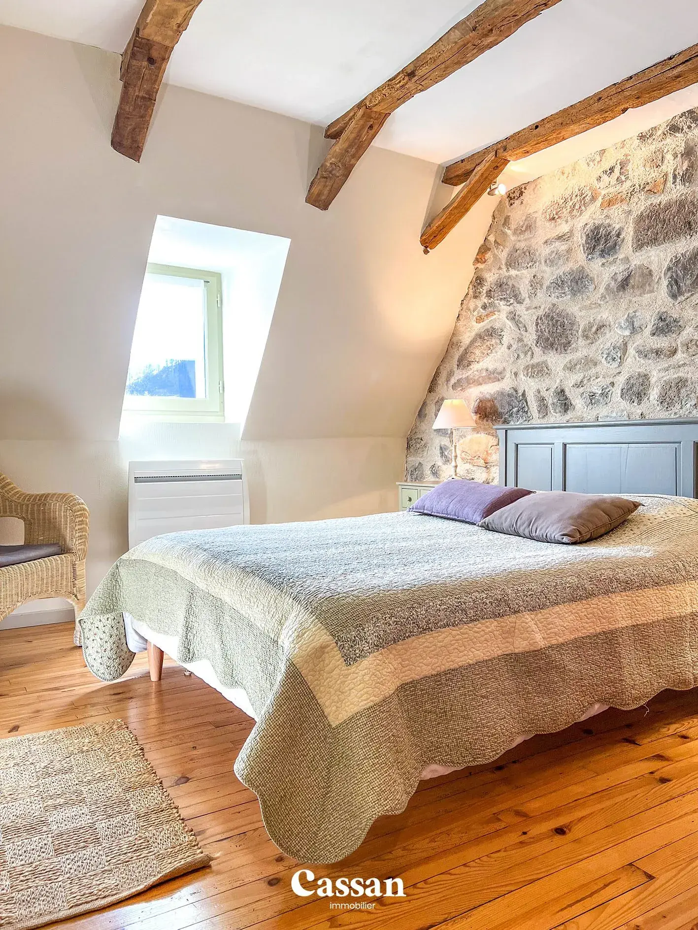 Belle maison de campagne rénovée avec jardin à Thiezac - Charme et authenticité 