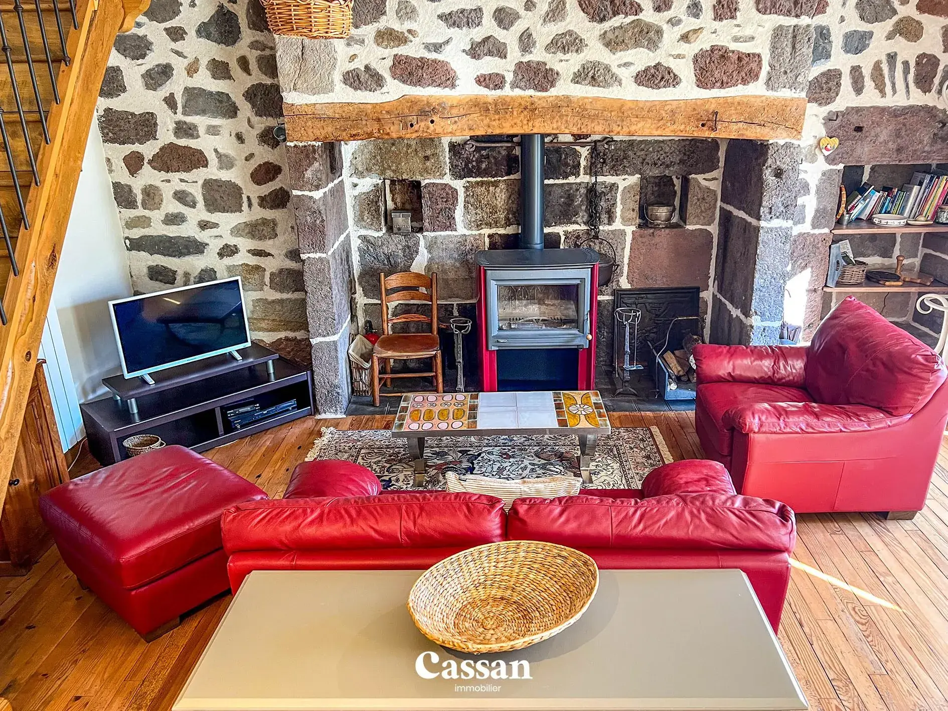Belle maison de campagne rénovée avec jardin à Thiezac - Charme et authenticité 