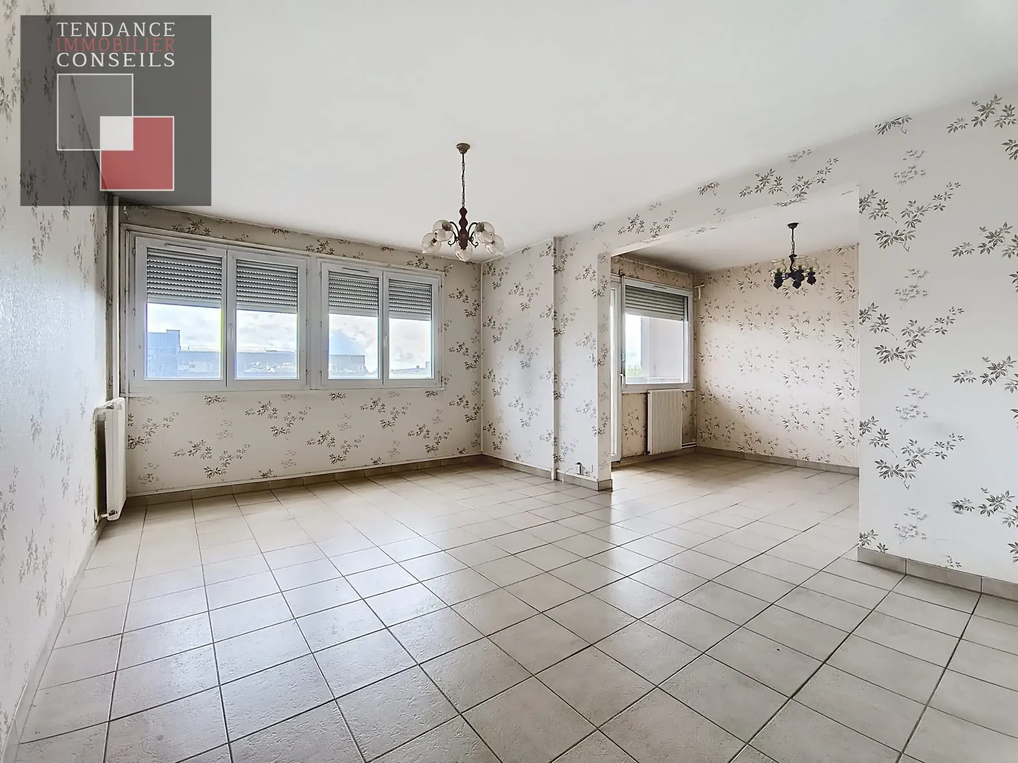 Appartement T4 avec Studio, Garage à Mâcon – Vue sur la Saône 