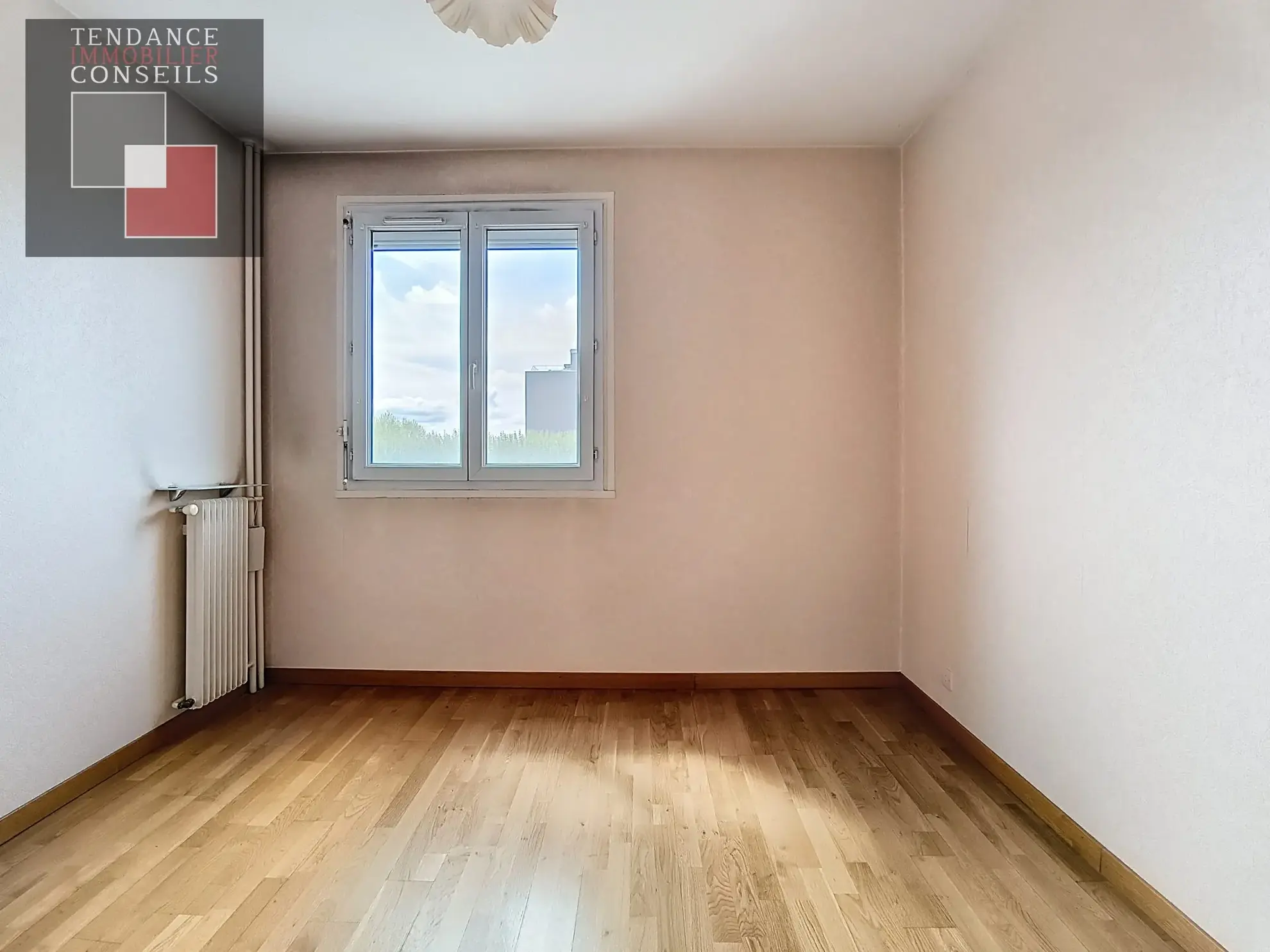 Appartement T4 avec Studio, Garage à Mâcon – Vue sur la Saône 