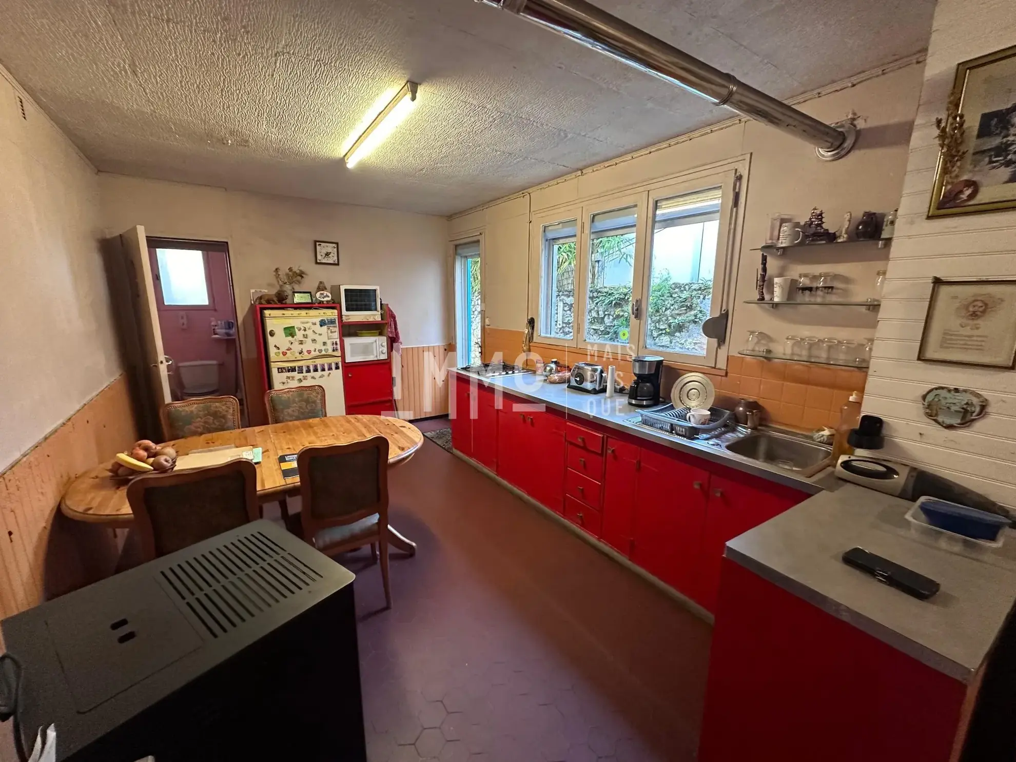 Maison à rénover avec jardin au centre du Lude, potentiel locatif de 7 % 