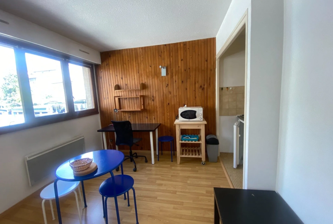 Studio meublé à vendre à Grenoble Estacade – Idéal investisseur ou étudiant 