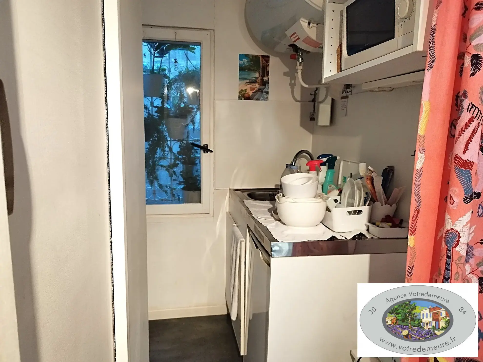 Studio de 28 m² à Avignon proche du centre, habitation ou local professionnel 