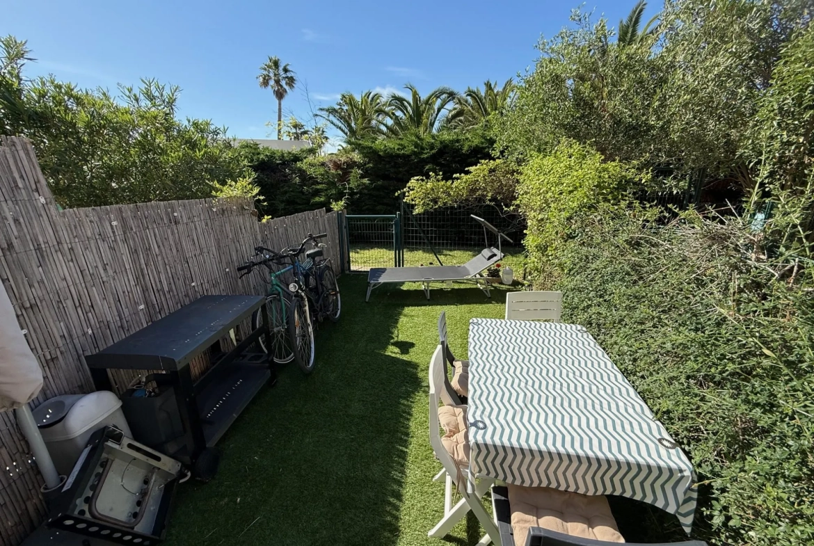 Studio à Argeles-sur-Mer avec terrasse, vue verdure et parking sécurisé 