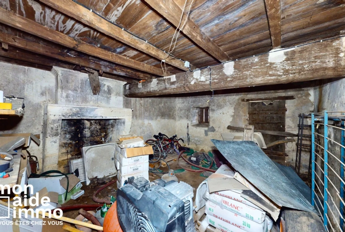 Maison en pierre à rénover à Puisseguin près de Saint-Émilion 