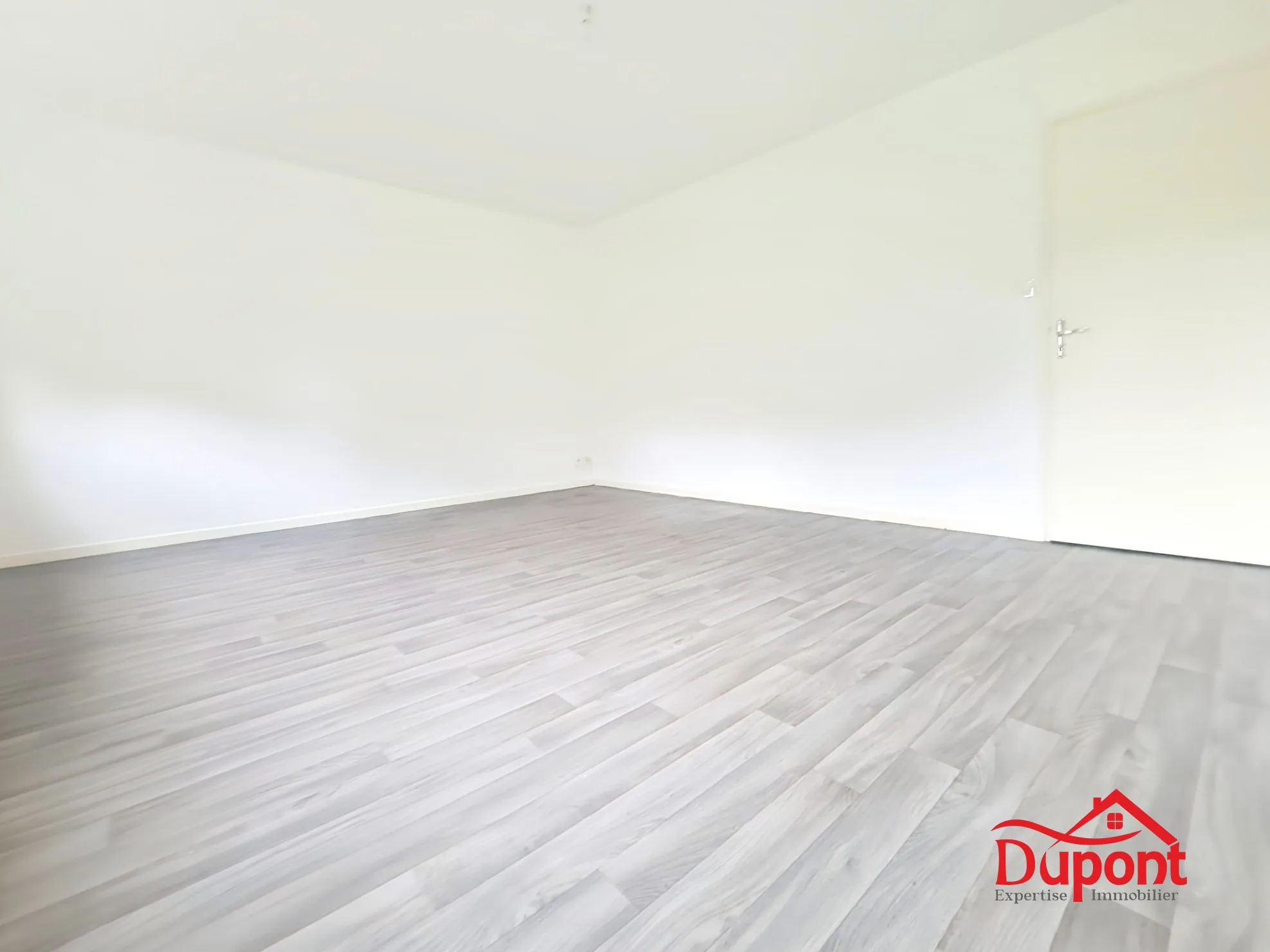 Immeuble de charme à vendre à Beauvois-en-Cambrésis avec 3 logements 