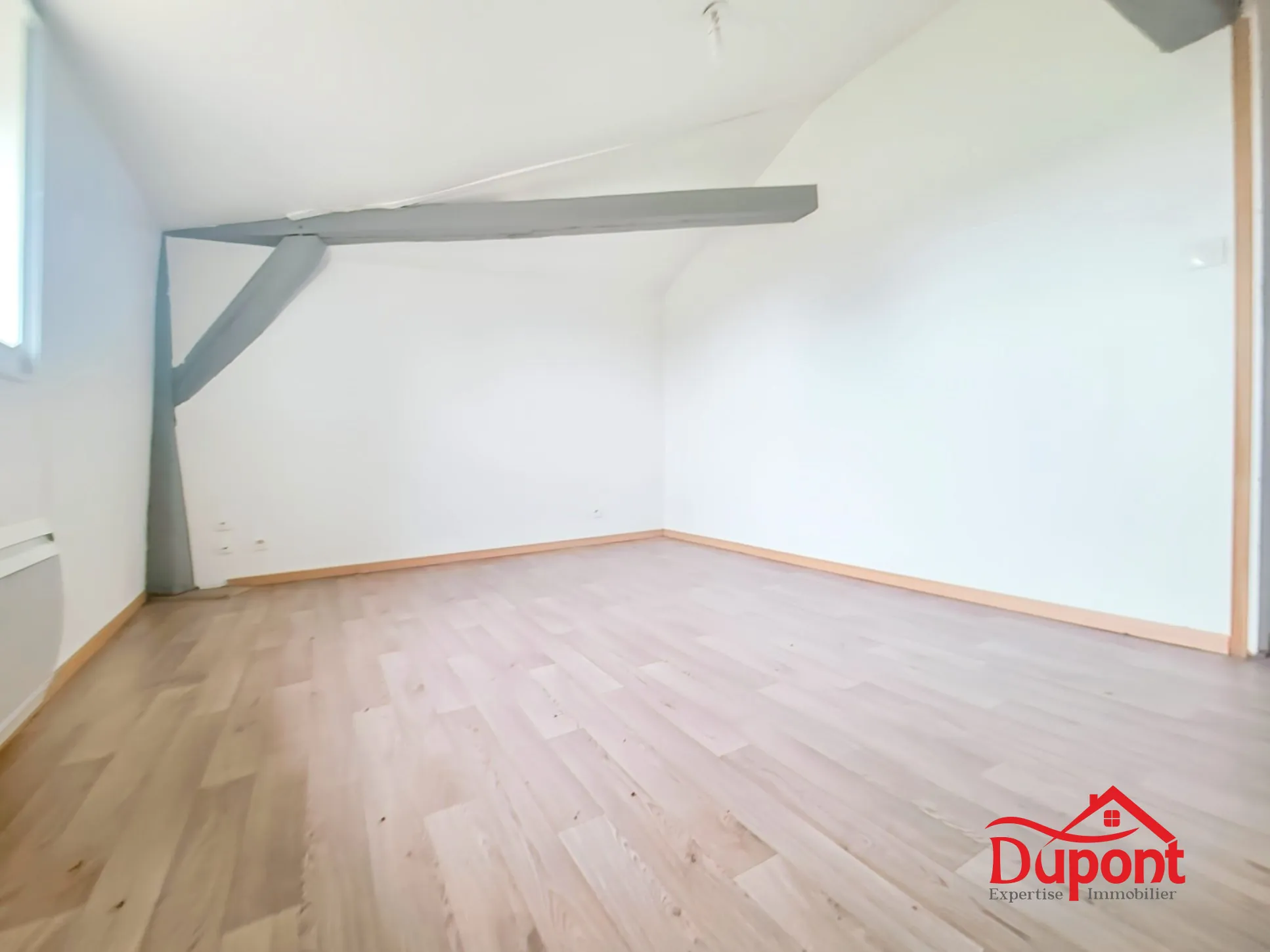 Immeuble de charme à vendre à Beauvois-en-Cambrésis avec 3 logements 