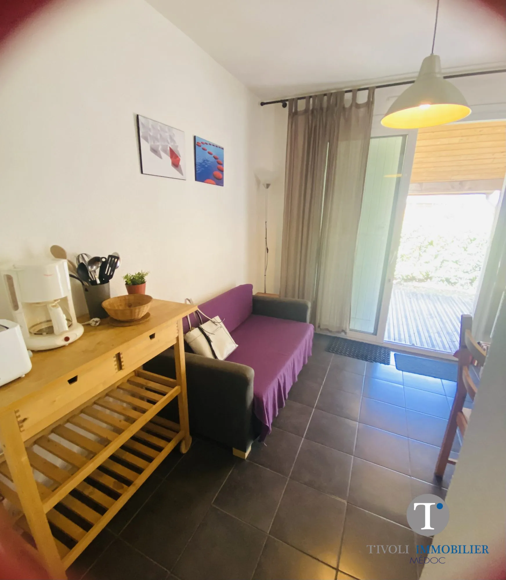 Maison meublée de 31 m² à Hourtin avec terrasse et jardin 
