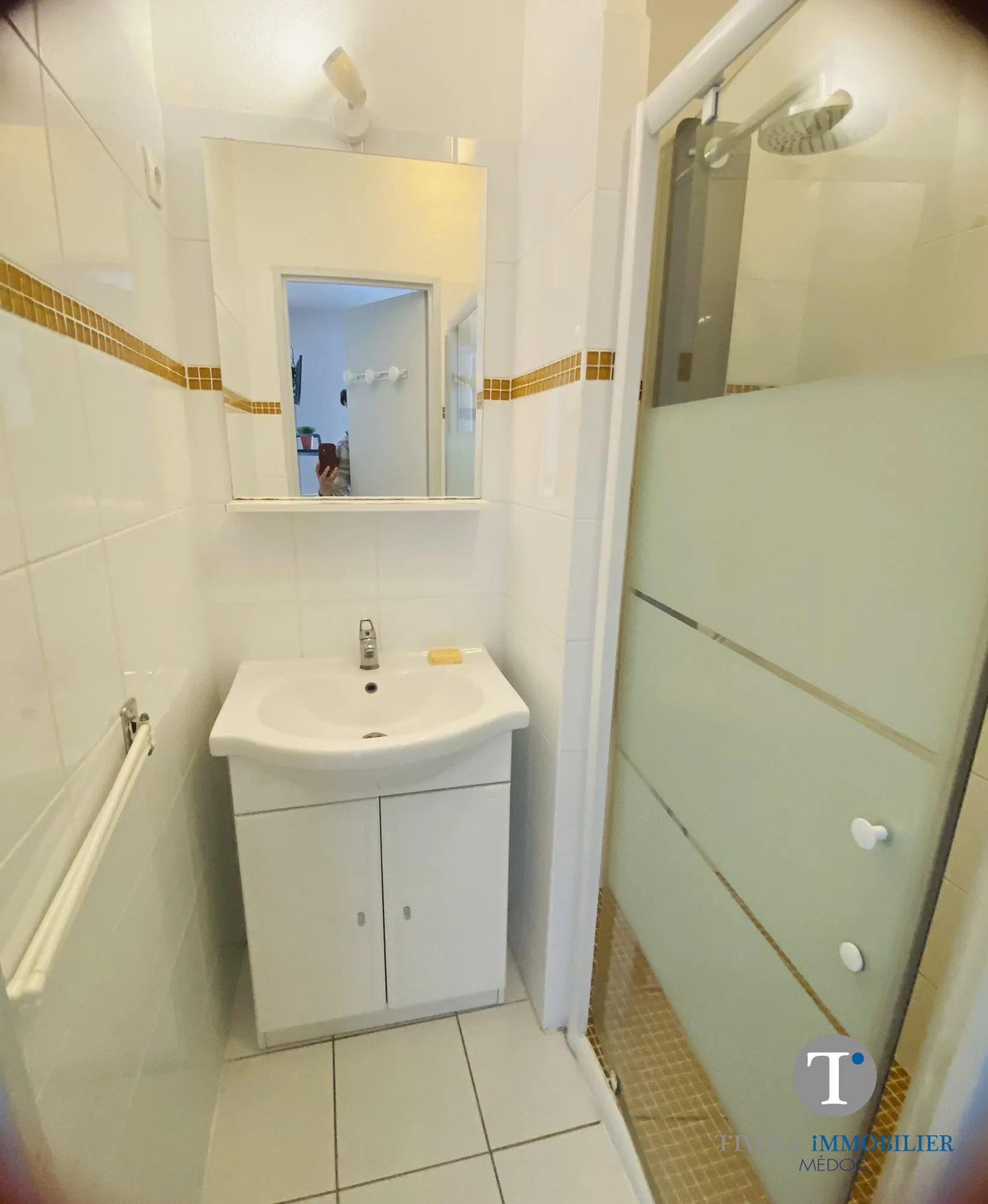 Maison meublée de 31 m² à Hourtin avec terrasse et jardin 