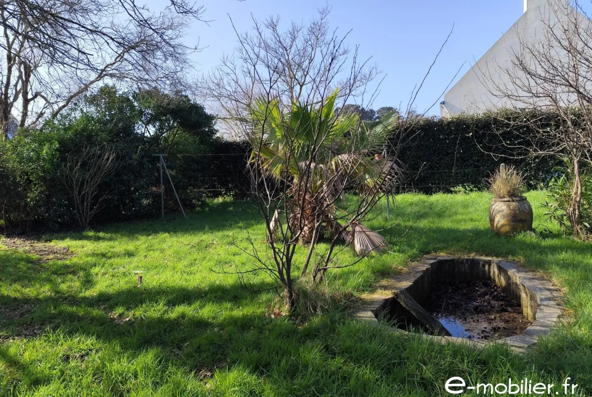Terrain constructible de 555 m² avec cabanon à Groix dans le Morbihan 