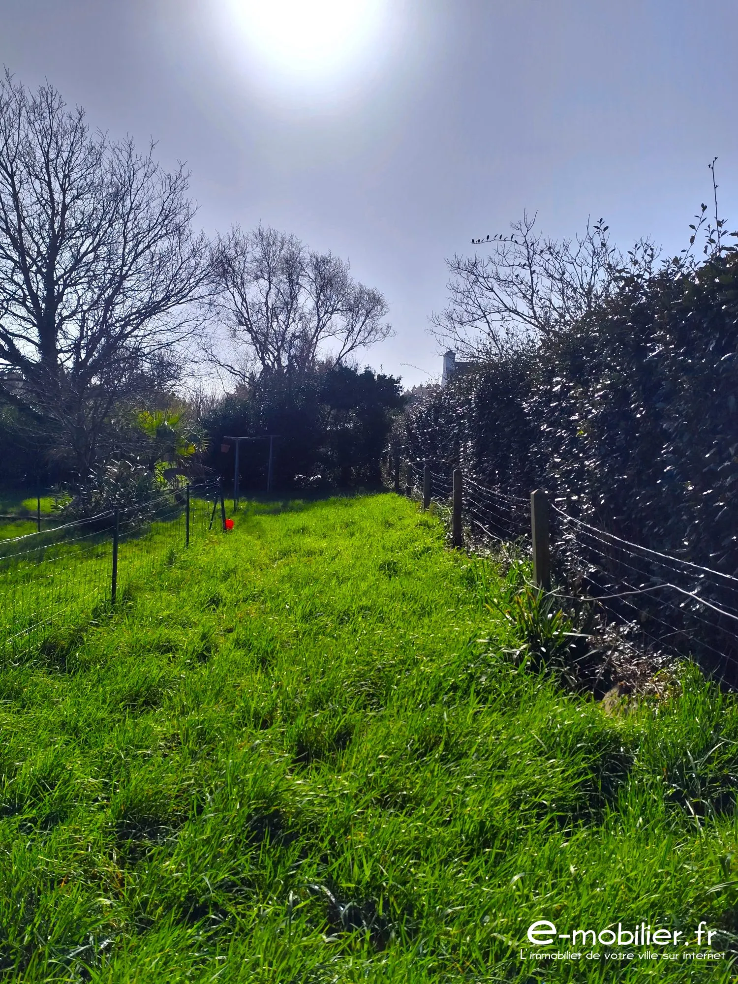 Terrain constructible de 555 m² avec cabanon à Groix dans le Morbihan 