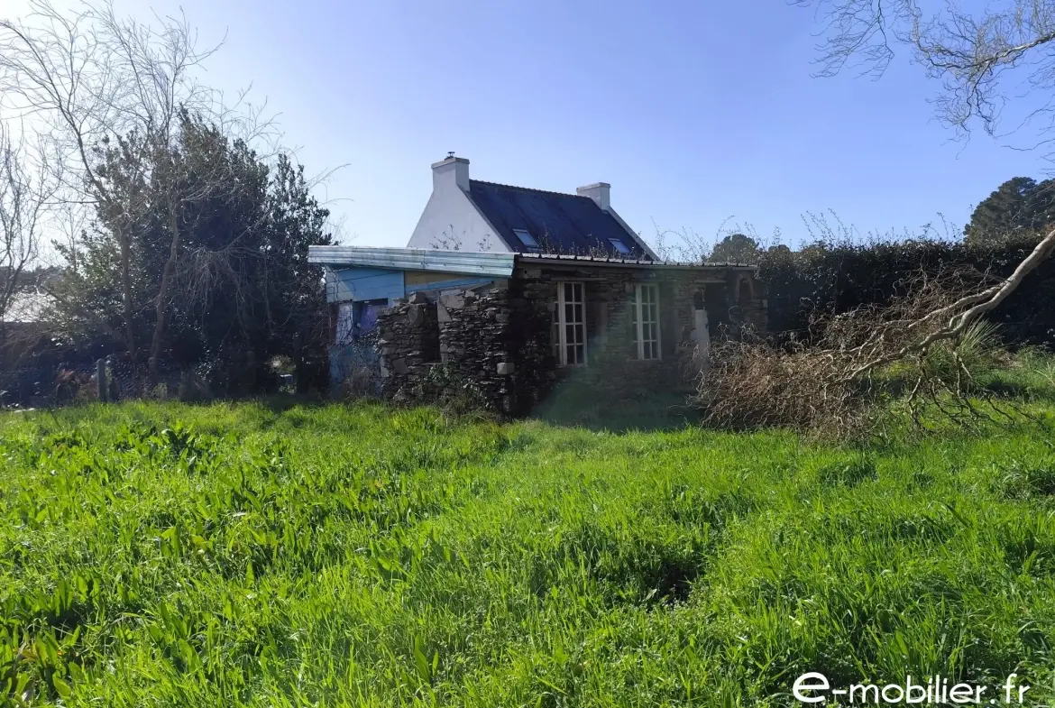 Terrain constructible de 555 m² avec cabanon à Groix dans le Morbihan 