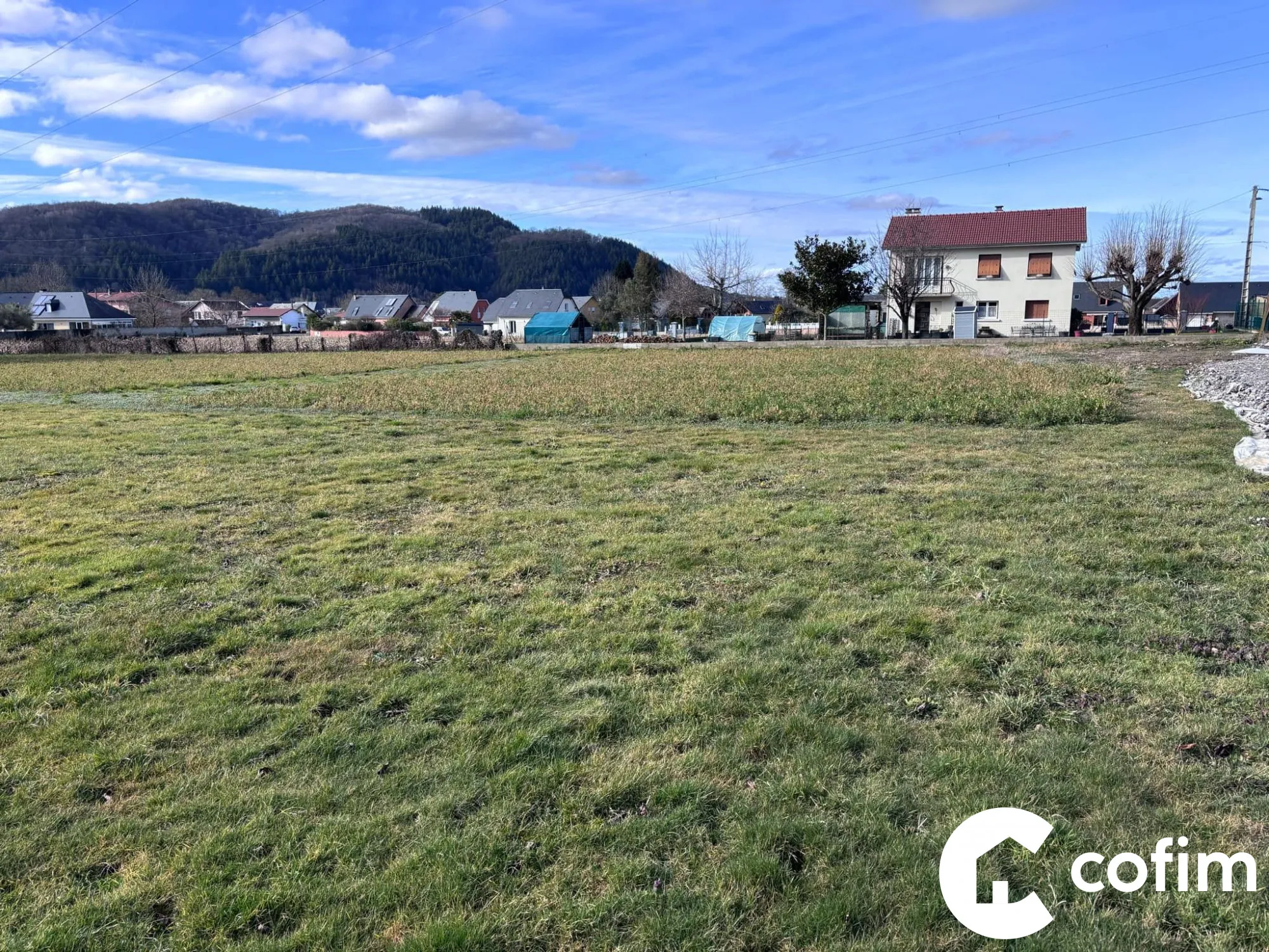 Terrains à vendre à Bagnères-de-Bigorre – 1443 m², idéal pour construction 