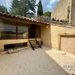 Bastide à rénover avec terrasse et cave à Jouques, idéal investisseur
