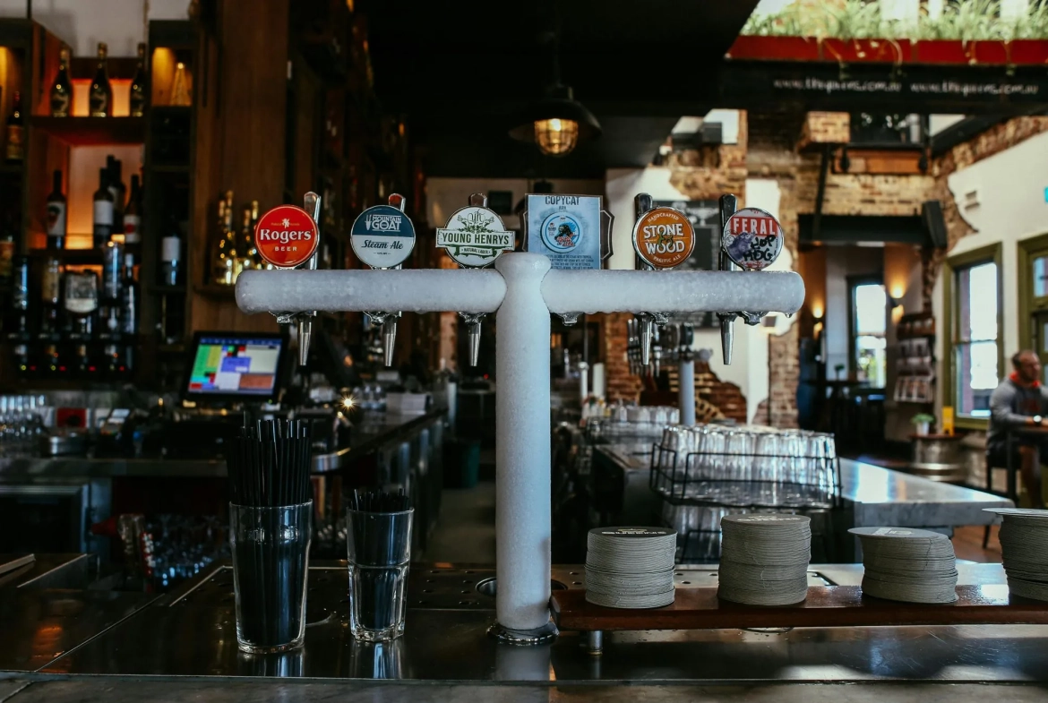 Fonds de commerce bar, brasserie avec Licence IV au cœur de l'Essonne 