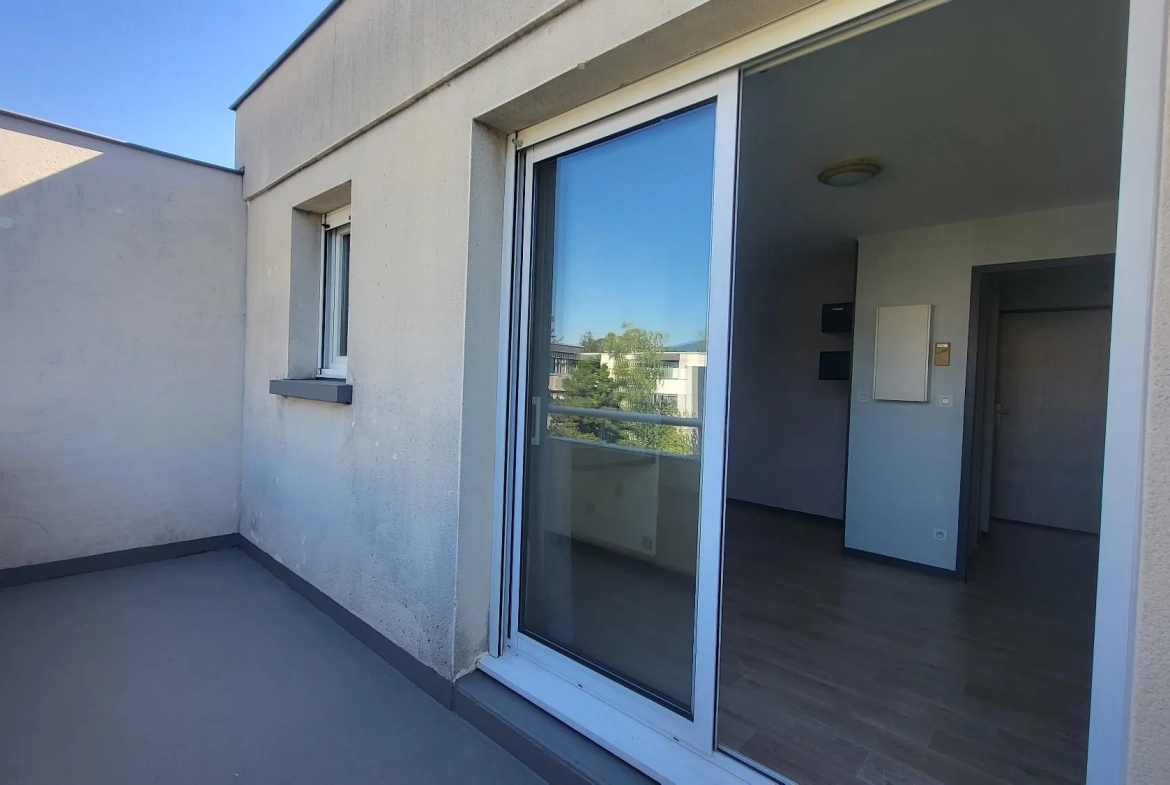 Studio à vendre à Beaumont 24 m² avec balcon ouest et parking 