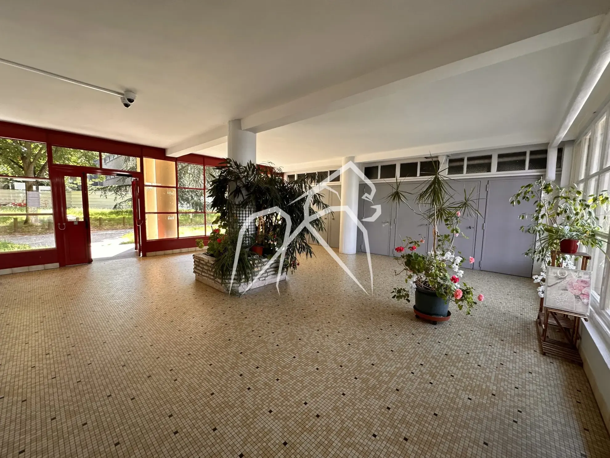 Appartement 4 pièces avec balcon à Sotteville-lès-Rouen – Quartier central et pratique 