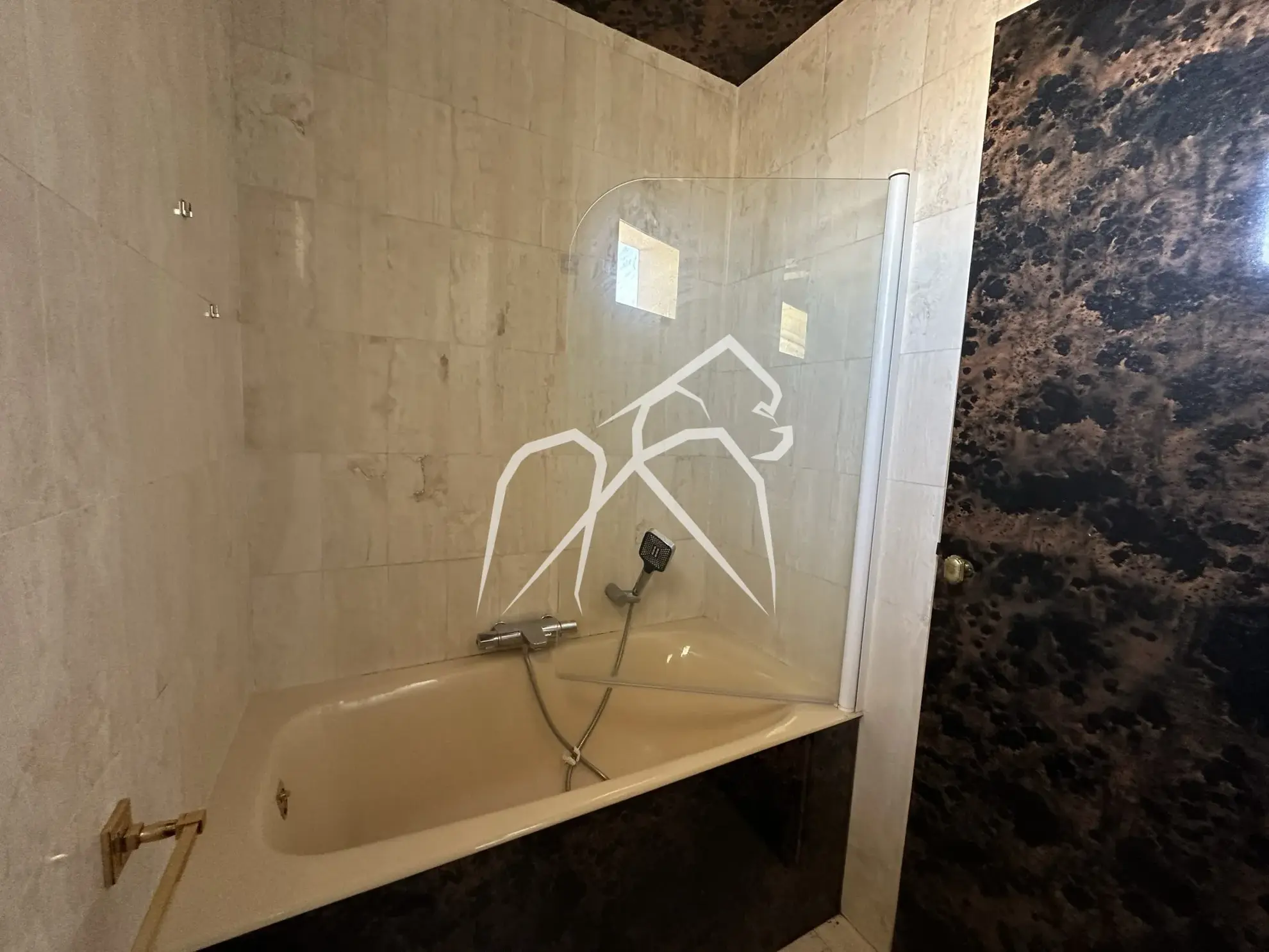 Appartement 4 pièces avec balcon à Sotteville-lès-Rouen – Quartier central et pratique 