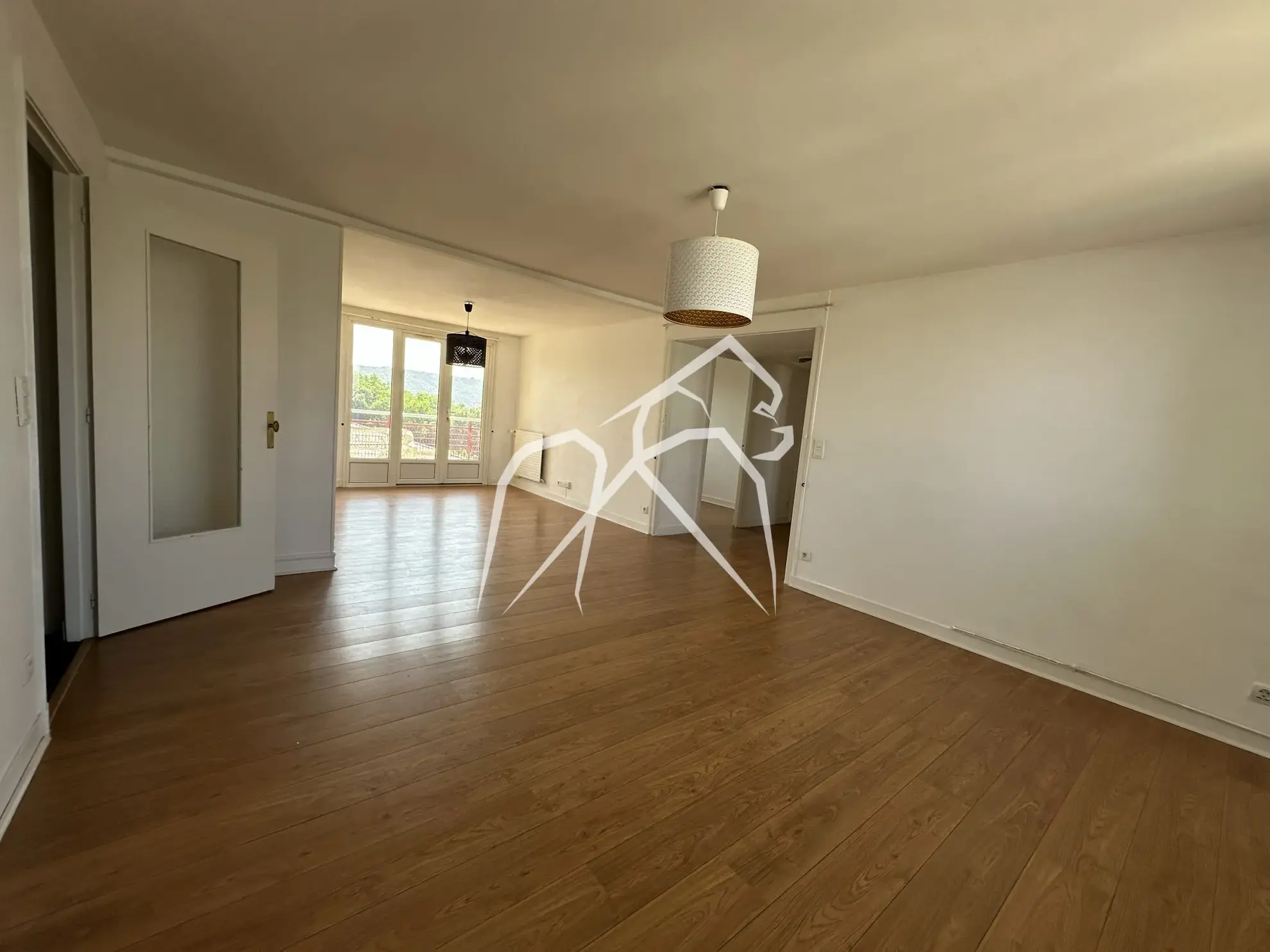 Appartement 4 pièces avec balcon à Sotteville-lès-Rouen – Quartier central et pratique 