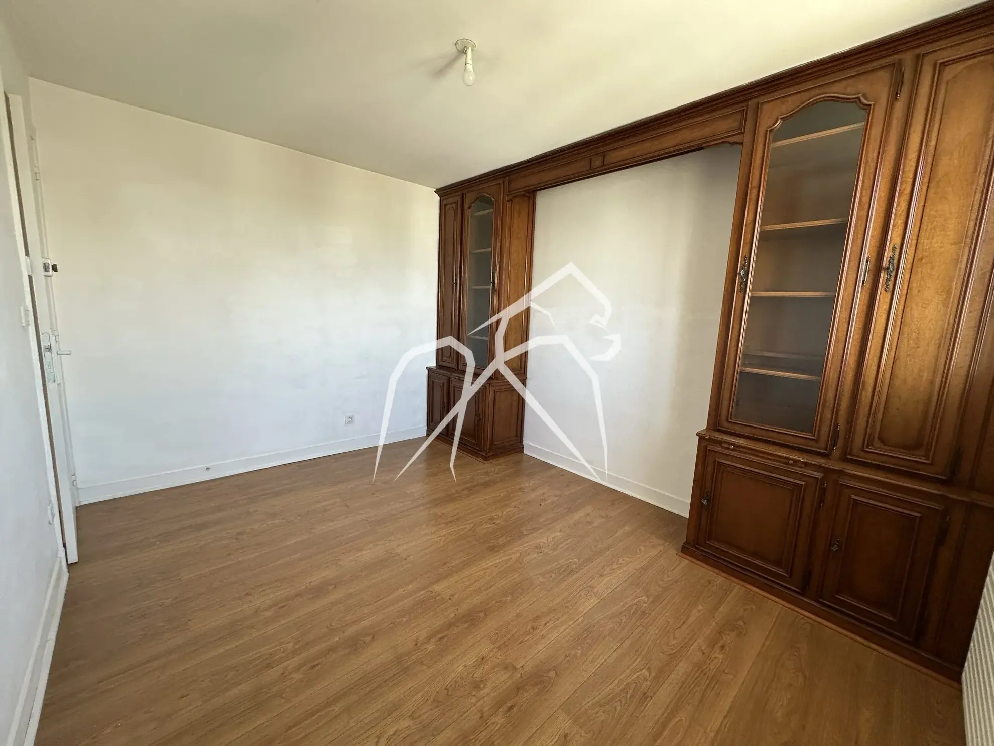 Appartement 4 pièces avec balcon à Sotteville-lès-Rouen – Quartier central et pratique 