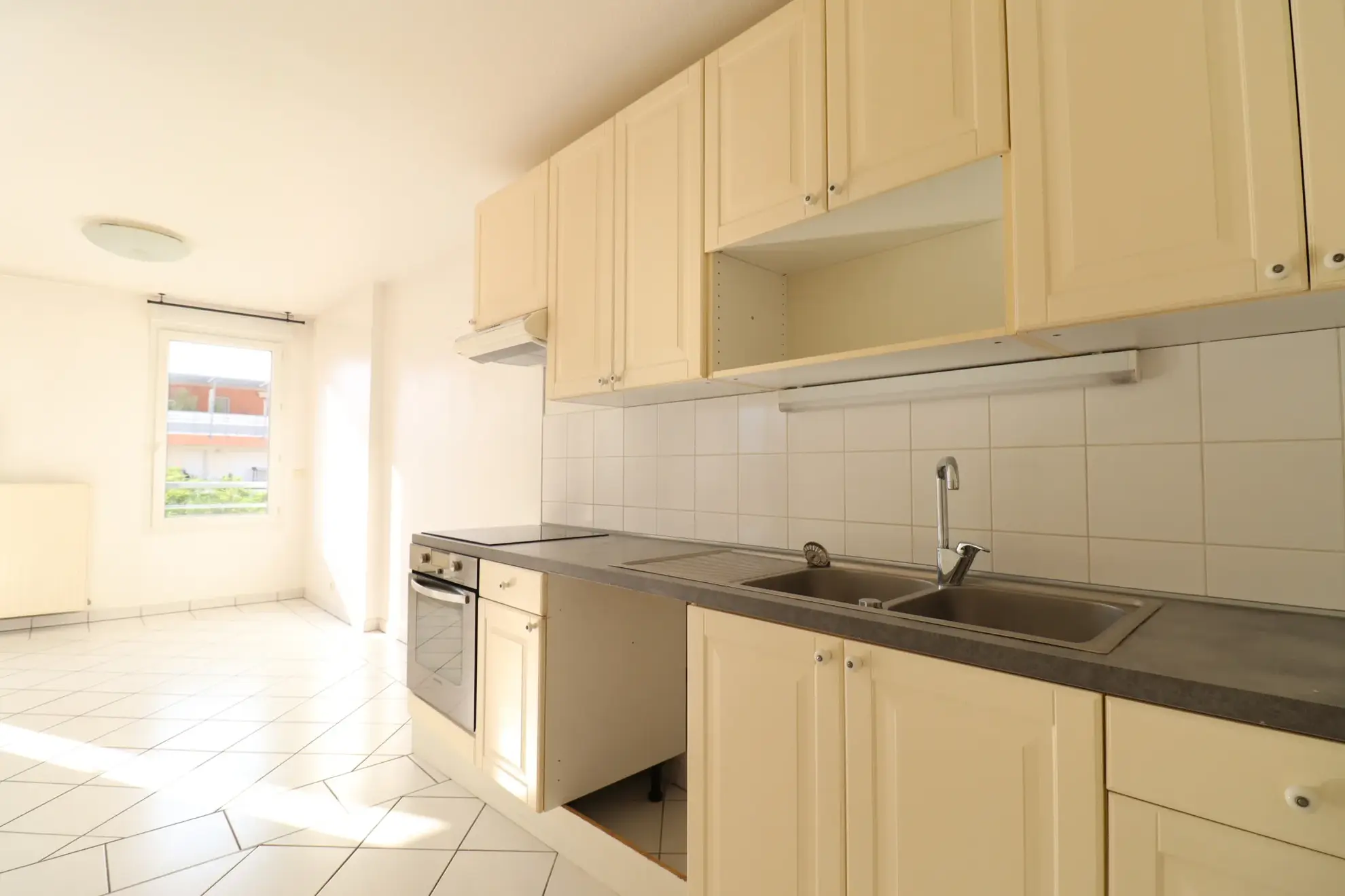 Appartement T3 lumineux avec terrasse et parking à Échirolles Franche-Verte 
