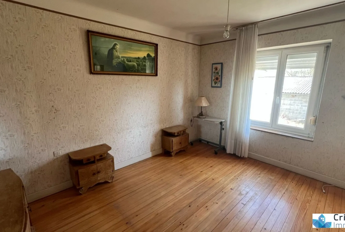 Maison spacieuse en pierre avec grand terrain à Grindorff-Bizing 