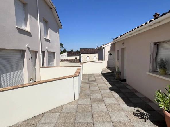 Appartement 2 chambres avec terrasse à Castelculier – Investissement immobilier convivial