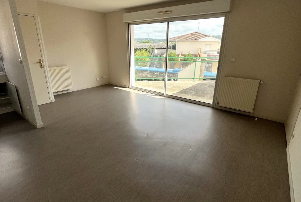 Appartement 2 chambres avec terrasse à Castelculier – Investissement immobilier convivial 
