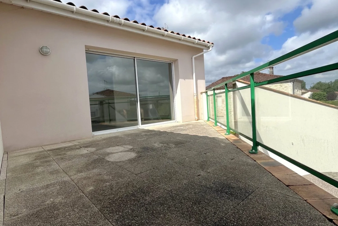 Appartement 2 chambres avec terrasse à Castelculier – Investissement immobilier convivial 
