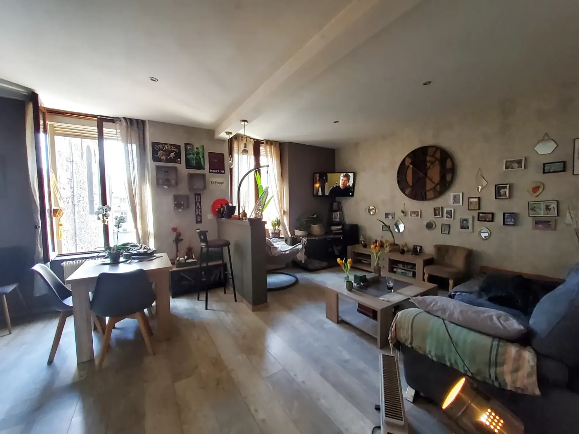 Immeuble à Revin 08 avec fort potentiel locatif et transformation possible 