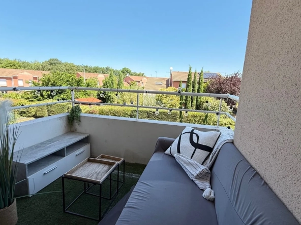 Appartement T2 loué à Colomiers, proche Lycée International, avec piscine et parking