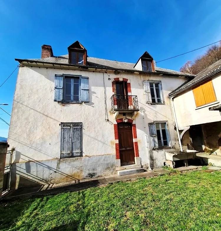 Maison bourgeoise à rénover avec vue montagne à Boutx - Pyrénées 