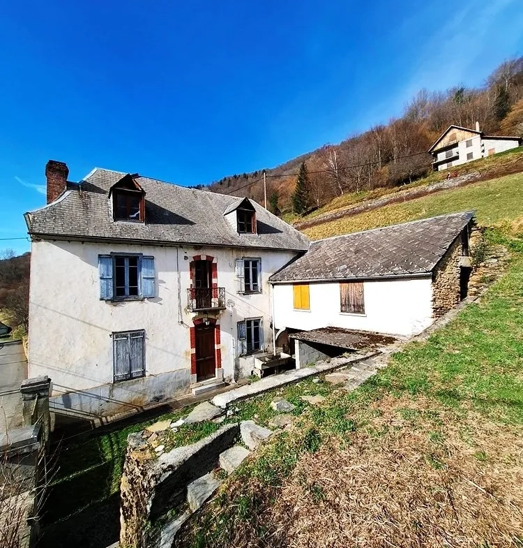 Maison bourgeoise à rénover avec vue montagne à Boutx - Pyrénées 