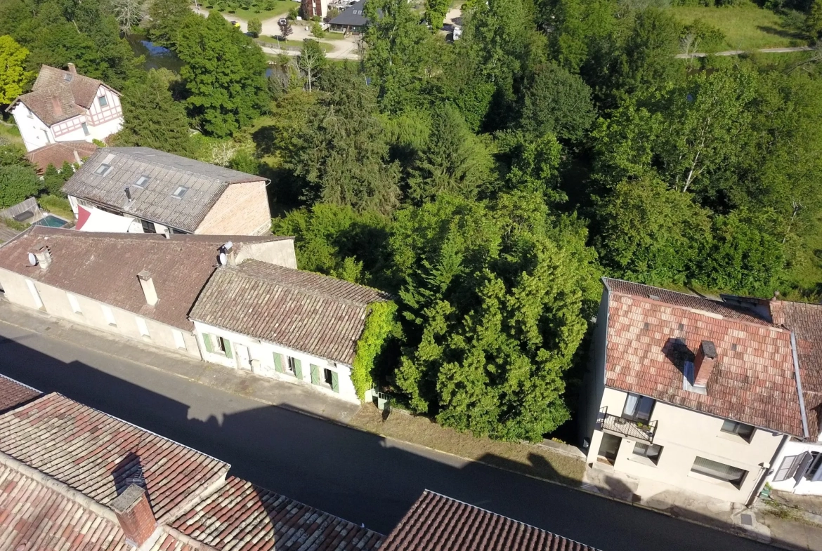 Maison à vendre à Laguépie avec jardin et potentiel de rénovation 