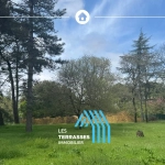 Terrain à vendre à Montélimar avec vue dégagée, environnement boisé et proche commodités