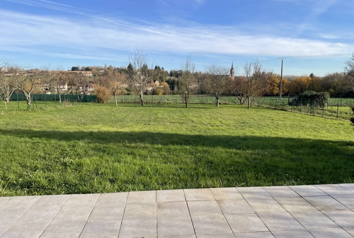 Belle maison familiale avec terrain clos à Douchy-Montcorbon 